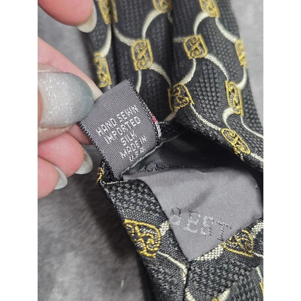 Robert Talbott Best of Class Men's Tie   100%‎ Silk Black Gold Geometric Hand